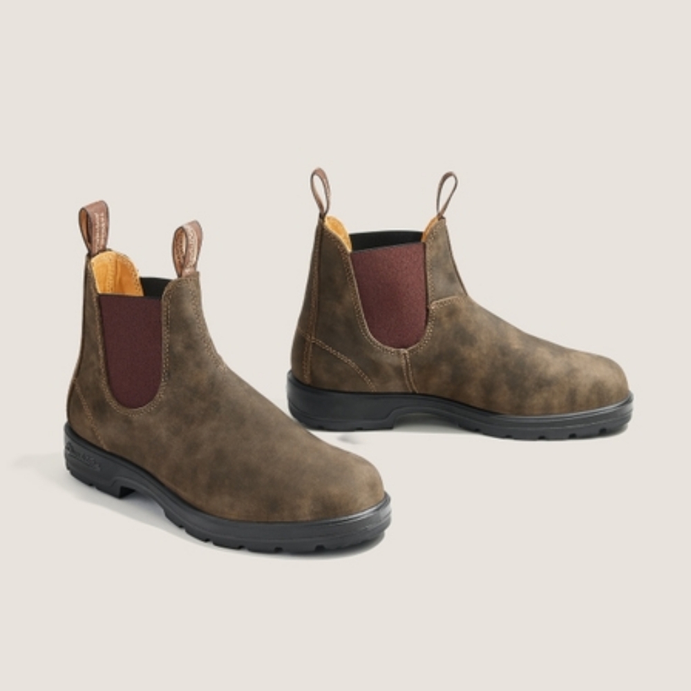 585 Womens Classics Chelsea Boots Rustic Brown flat ankle boot sz 7.5 Blundstone
